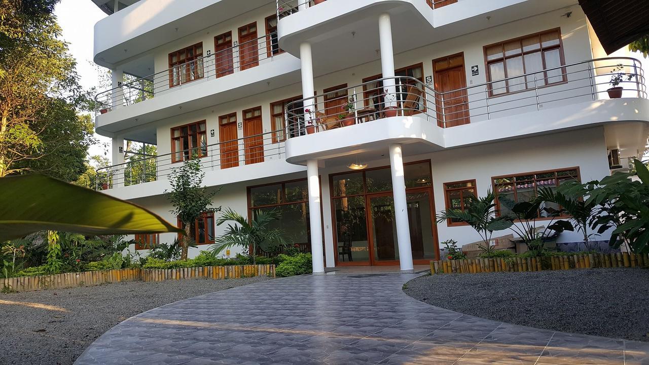 La Floresta Tarapoto Hostal Esterno foto