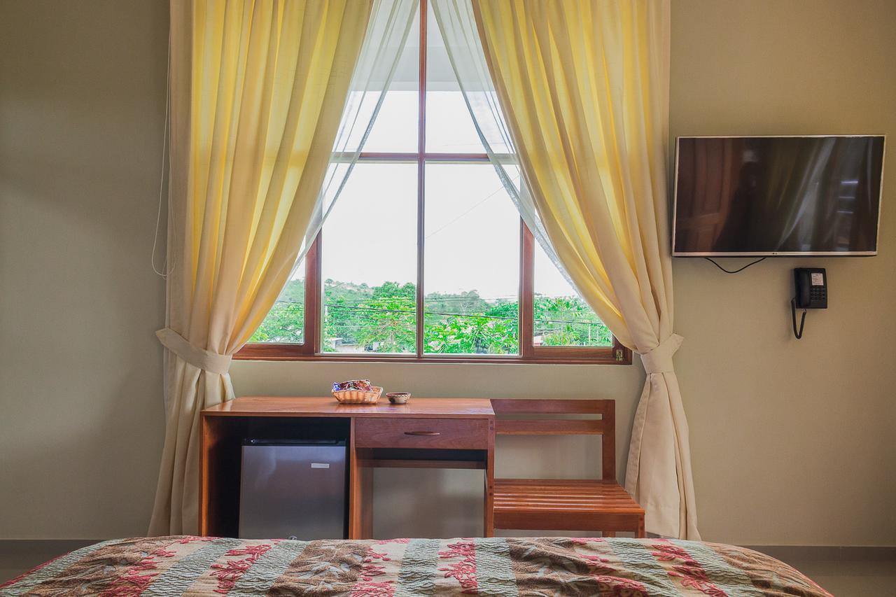 La Floresta Tarapoto Hostal Esterno foto