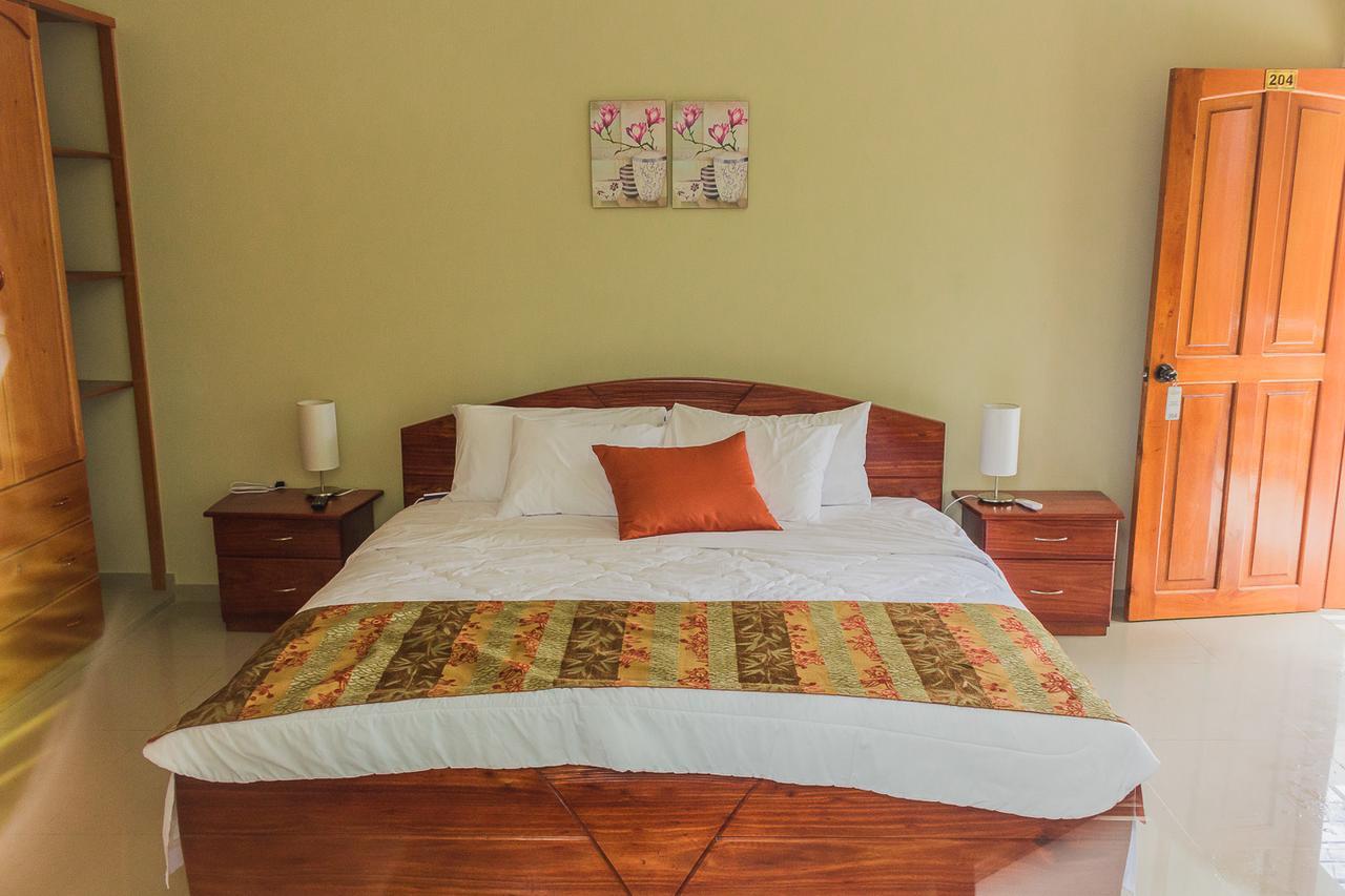 La Floresta Tarapoto Hostal Esterno foto